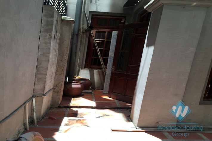 5 floors house with cheap price for rent in Dong Da,Hanoi