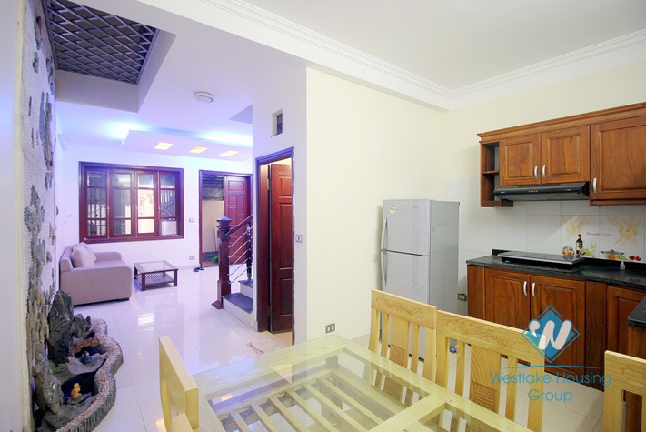 Cheap house with 4 bedrooms for rent in Au Co street, Tay Ho district.
