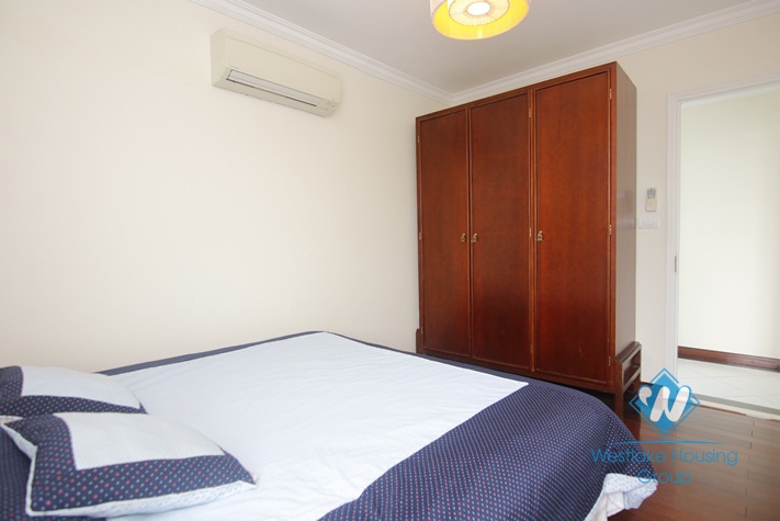 A nice and spacious high-floor apartment with 2 bedrooms for rent in Ba Dinh