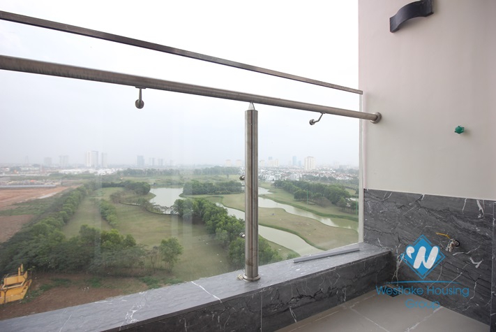 A delightful apartment with golf course view for rent in Ciputra