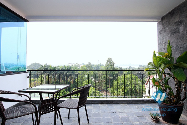 A luxury 4 bedroom apartment for rent in Dang Thai Mai, Tay Ho
