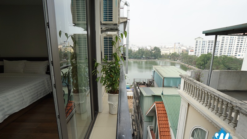 Modern apartment with a balcony and lake view on Kim Ma Str