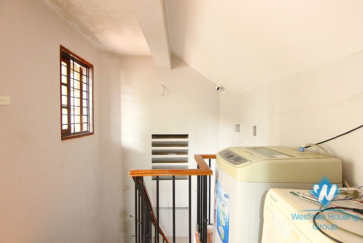 A three-bedroom house with a yard on Thuy Khue street, Ba Dinh