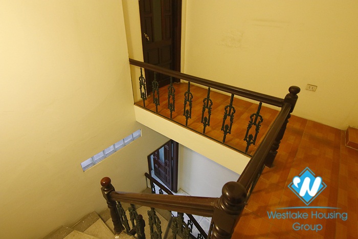 A 4 bedroom house for rent on Hoang Quoc Viet street