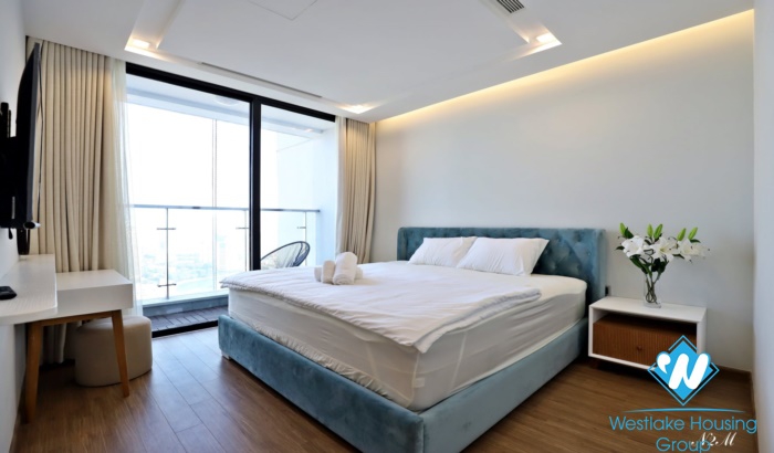 New and modern 3 bedroom apartment for rent in Vinhome metropolis, Ba dinh