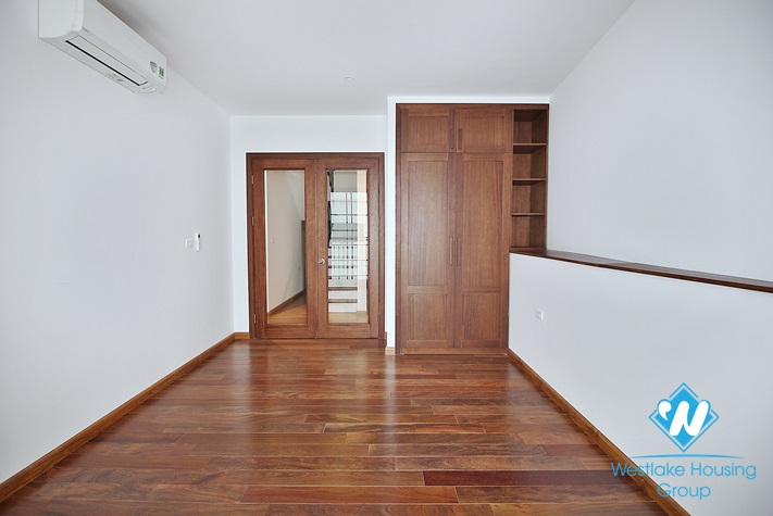 Brand new and lake view 4 beds duplex apartment for rent in Tay Ho area