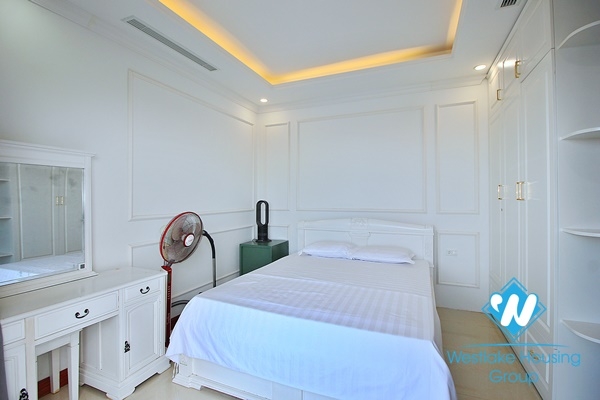 Lake view 1 bedroom apartment for rent in Quang an, Tay ho