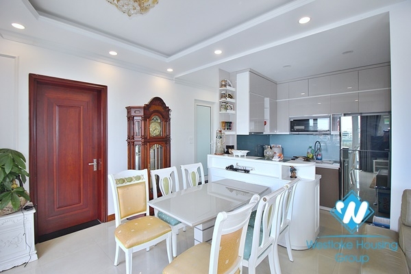 Lake view 1 bedroom apartment for rent in Quang an, Tay ho