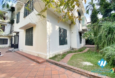 Large yard villa for rent as office, restaurant or in Hoan Kiem.