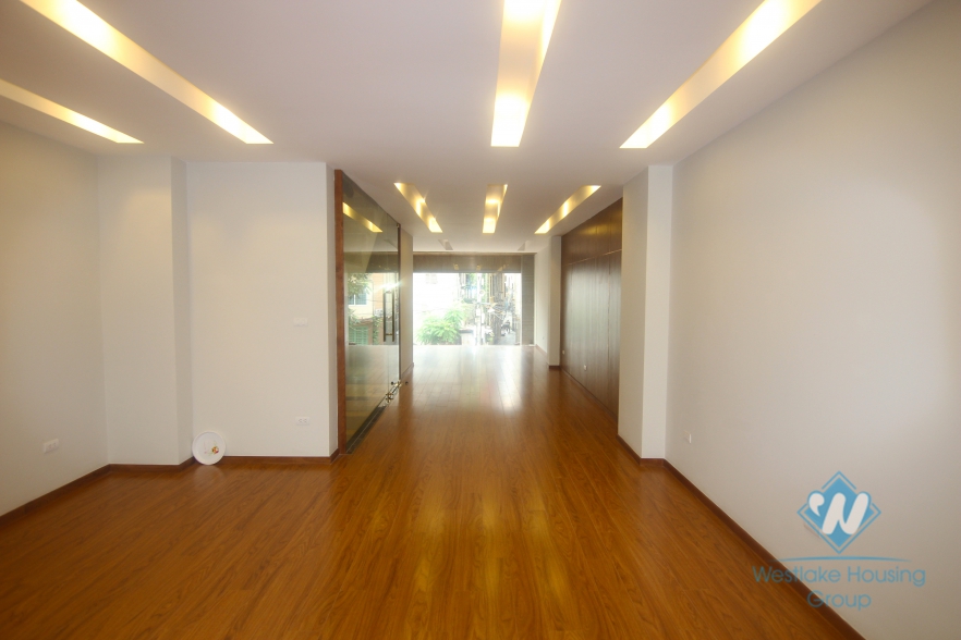 7 floors house for rent in Ba Dinh district, Hanoi