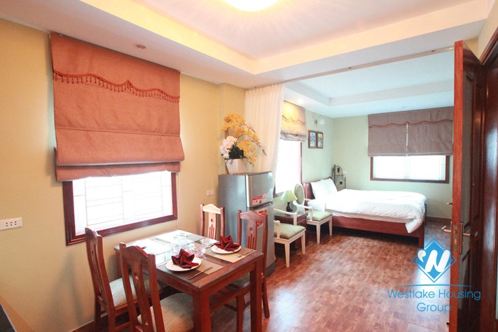 Beautiful studio apartment for lease in Tay Ho area, Ha Noi