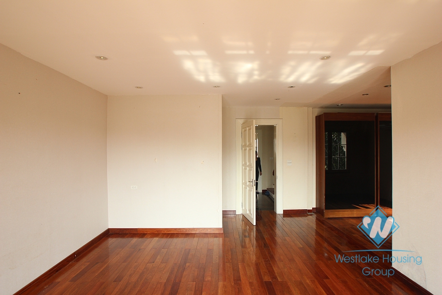 Big house with full furniture for rent in Ciputra, Tay Ho, Ha Noi