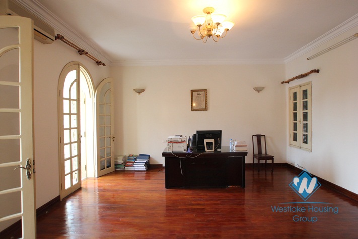 Luxury house with nice garden for rent in Cau Giay district, Ha Noi