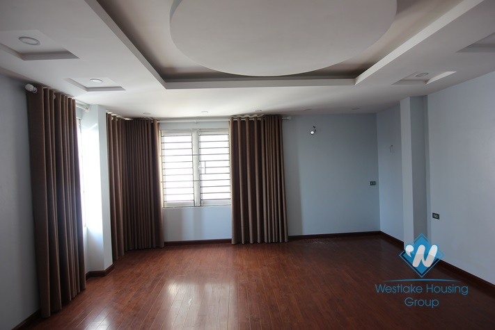 Nice house with 7 floor for rent in Doi Can st, Ba Dinh District.