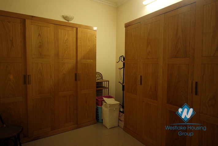 A cheap 3 bedroom house for rent in Ba dinh, Ha noi