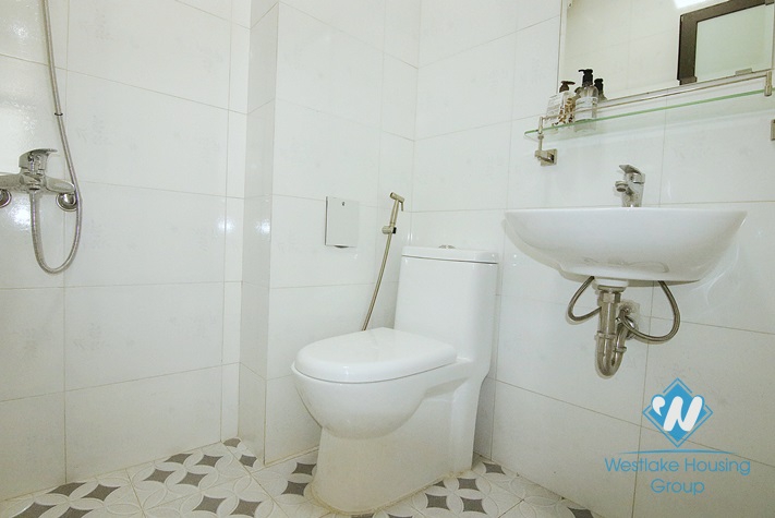 Nice studio for rent in Thuy Khue, Ba Dinh area