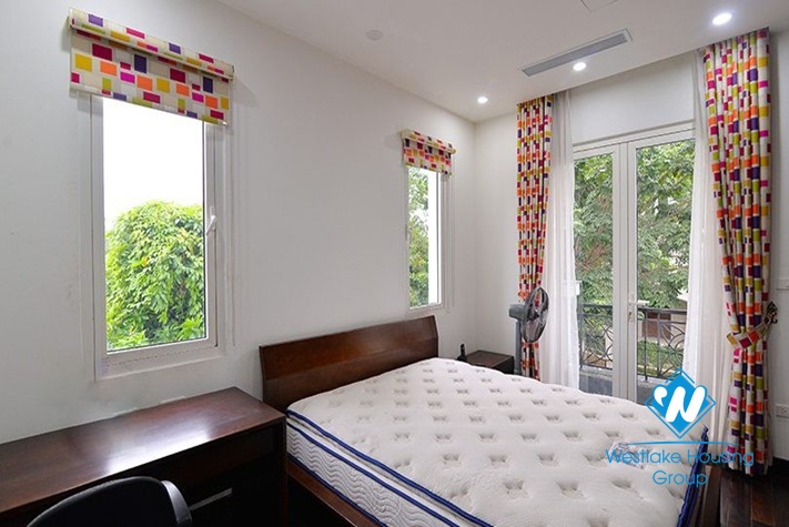 Bright corner house to rent in Hoa Phuong area Vinhomes Riverside
