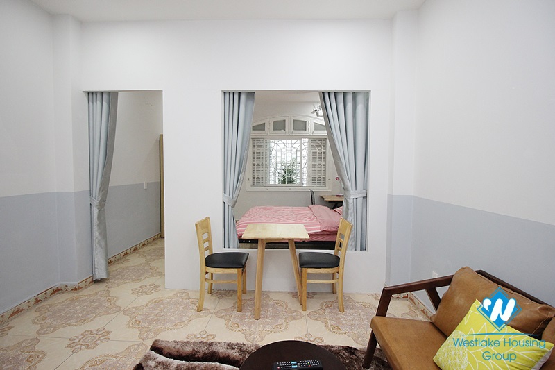 Adorable 1-bedroom apartment with a balcony in Truc Bach