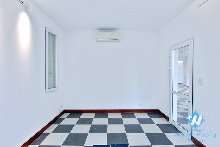 Spacious office space for rent in To ngoc van, Tay ho, Ha noi