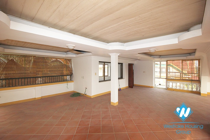 Quiet and beautiful house for rent in Tay ho District.