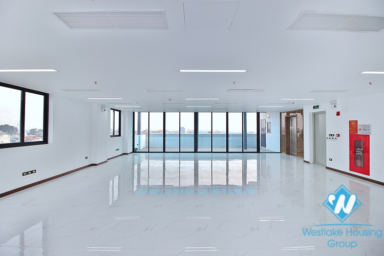 Brand new and spacious an office for rent in Tay Ho, Ha Noi