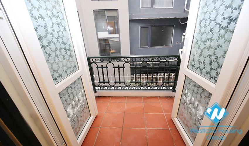Unfurnished 4 beds house for rent in Dang Thai Mai st, Tay Ho district, Ha Noi