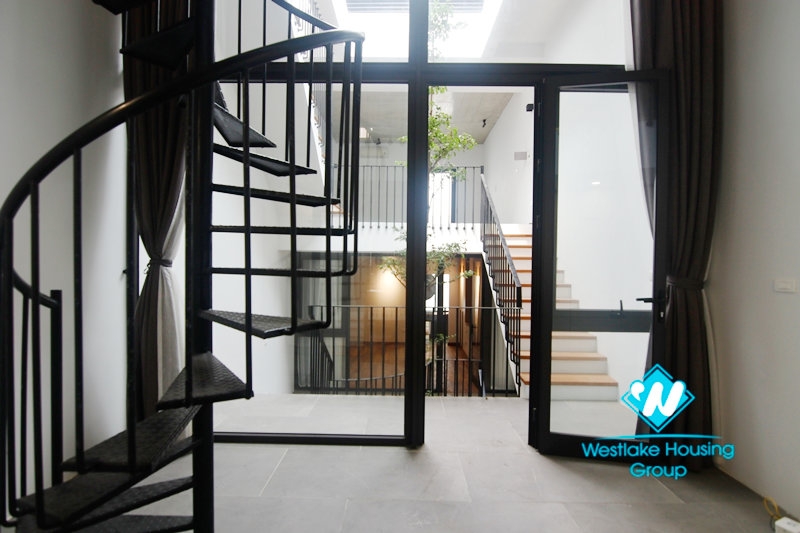 Good space 3 bedroom house for rent in Tu Dinh near Aeon Mall Long Bien.
