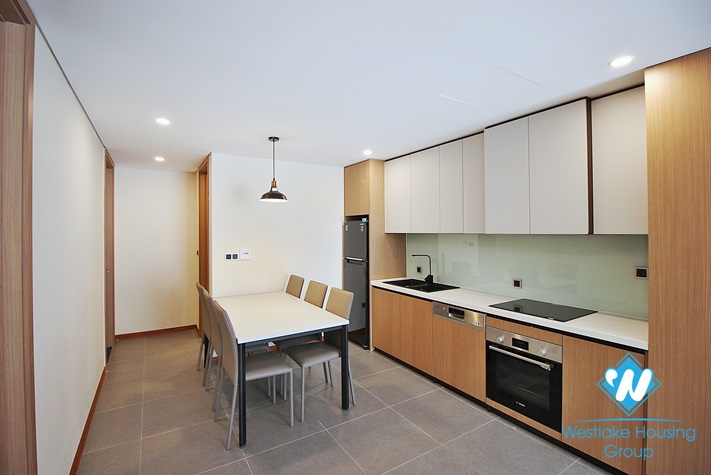 Morden and high floor 3 beds apartment for rent in Tay Ho area