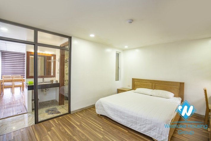 One bedroom bright apartment for rent in Truc Bach street , Ba Dinh district.