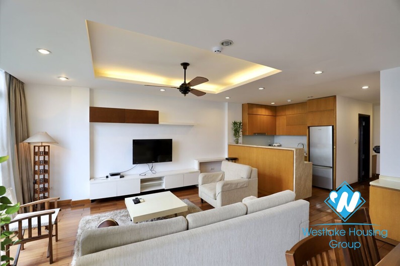 Modern apartment for rent in Truc Bach area, Tay Ho, Ha Noi
