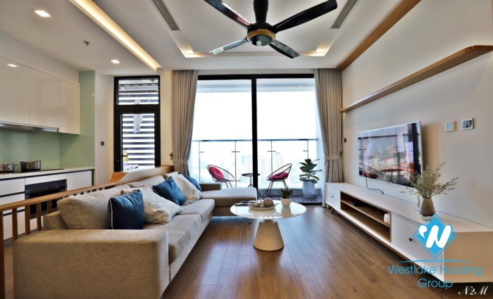 New and modern 3 bedroom apartment for rent in Vinhome metropolis, Ba dinh