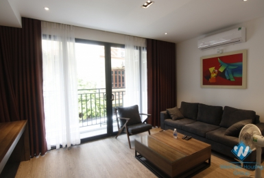 A nice quality apartment with charming balcony for rent on Hoang Hoa Tham