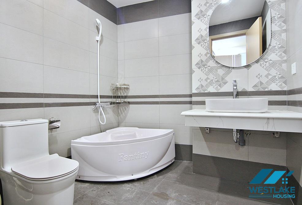 A good 1 bedroom apartment for rent in Trinh cong son, Tay ho