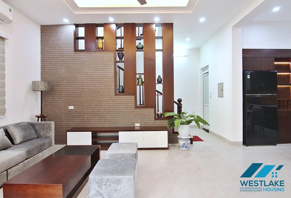 Cho Thuê Nhà 5 Phòng Ngủ 4 Phòng Tắm Mới Tại Đường Âu Cơ Tây Hồ, Hà Nội Cho Thuê Nhà 5 Phòng Ngủ 4 Phòng Tắm Mới Tại Đường Âu Cơ Tây Hồ, Hà Nội
