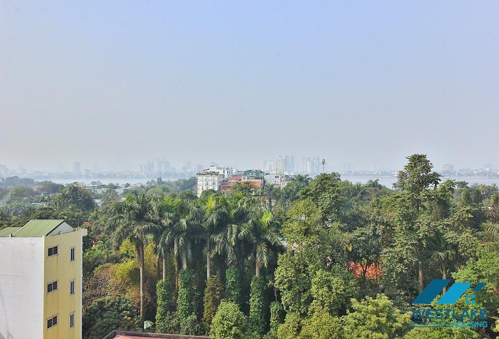 High floor (7th) apartment with lake view for rent in Dang Thai Mai st, Tay Ho