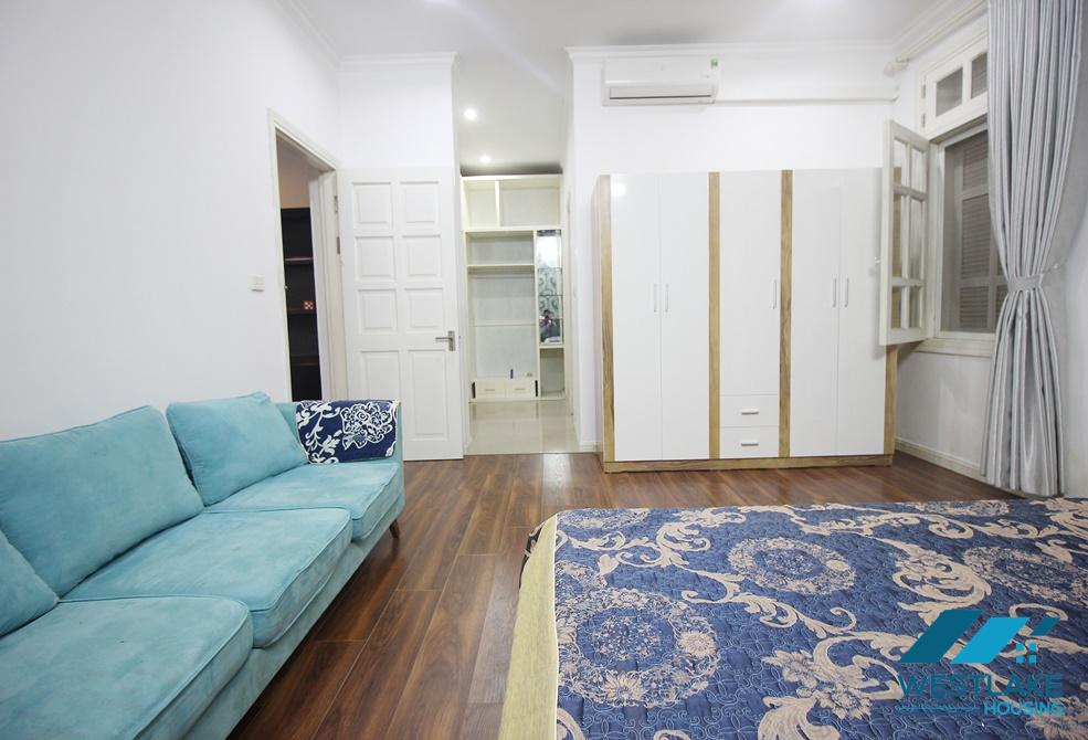 Good house for rent in T8 Block, Ciputra, Ha Noi