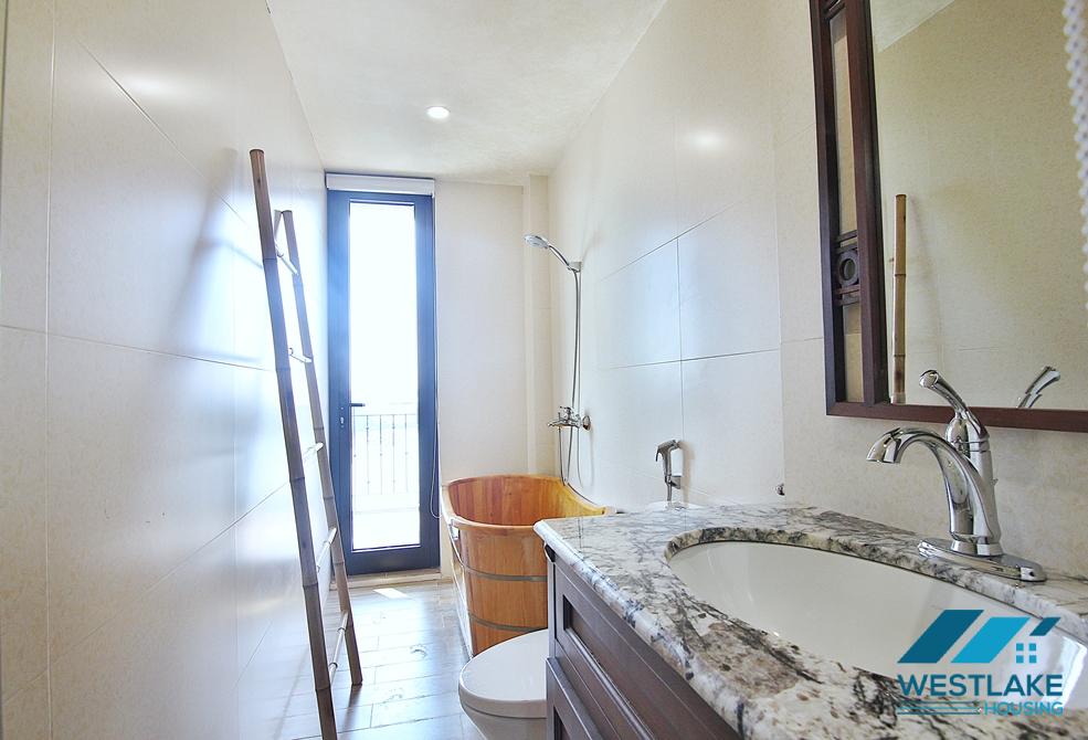 An elegant and modern 3 bedrooms duplex with lakeview for rent in Dang Thai Mai st, Tay Ho area