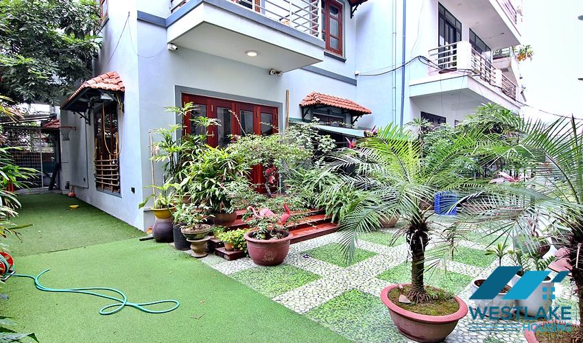 Cho Thuê Nhà 3 Phòng Ngủ, Sân Vườn Ban Công Rộng Đẹp Thoáng Sáng Ở Tây Hồ, Hà Nội