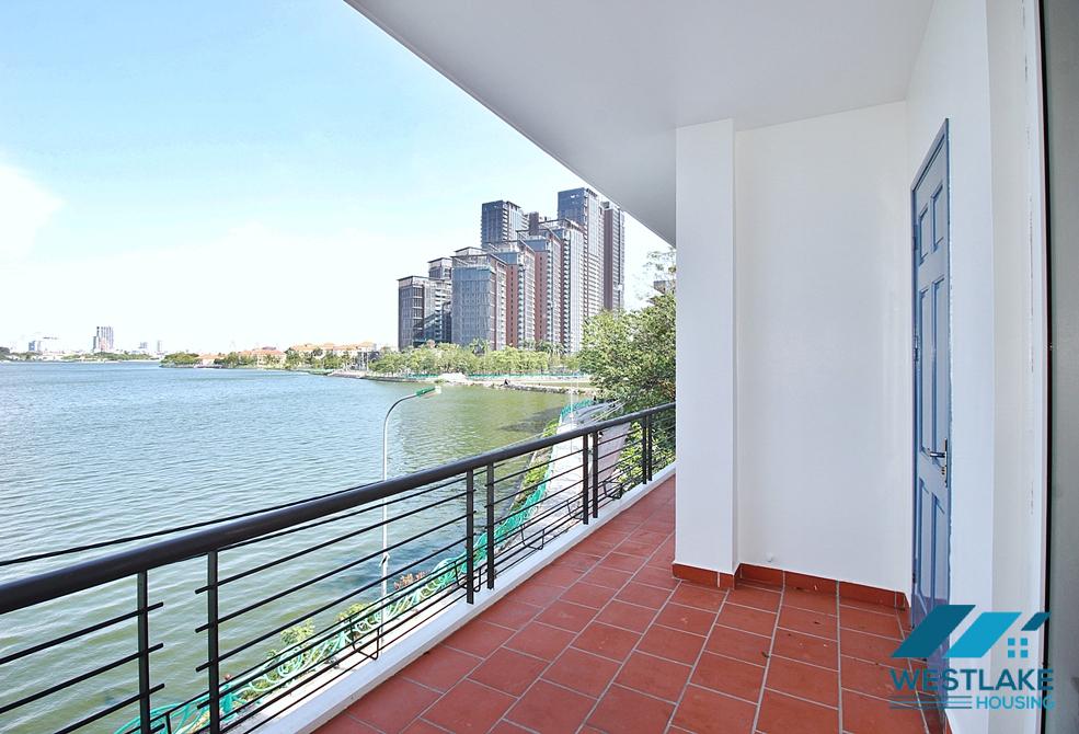 Renovated, lake view four bedrooms house for rent in Tay Ho, Ha Noi