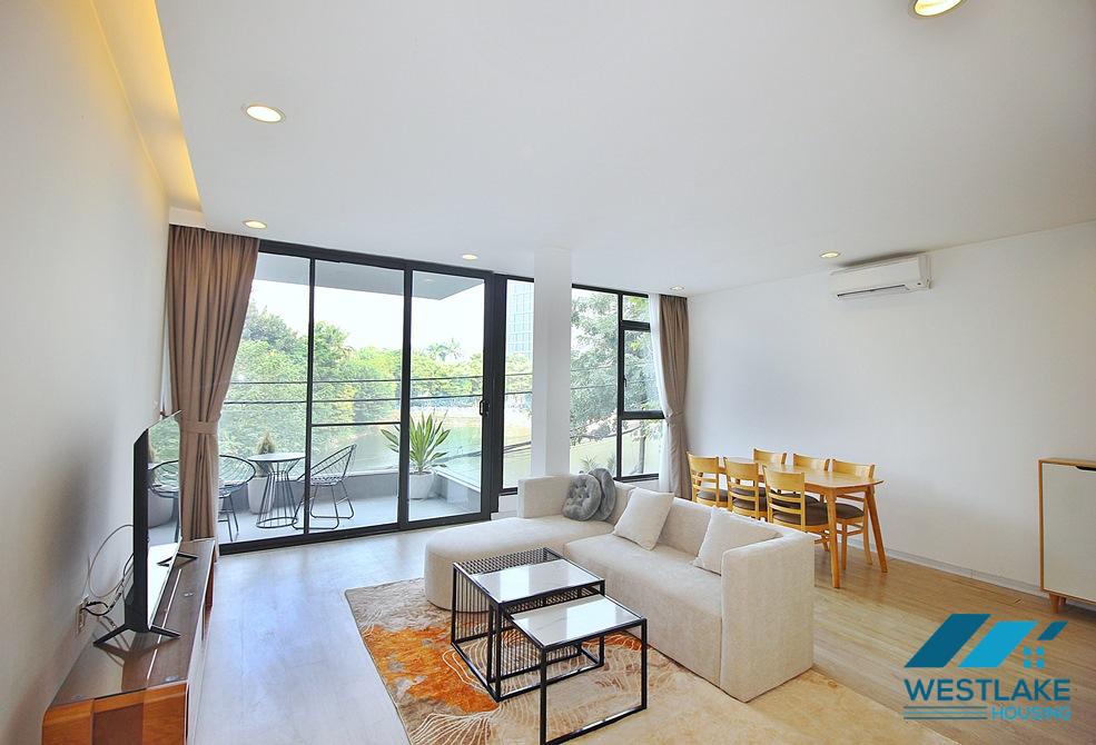 Cho Thuê Căn Hộ 2 Phòng Ngủ Tầng 2 Ban Công View Hô Đẹp Và Quyến Rũ Ở Tây Hồ, Hà Nội