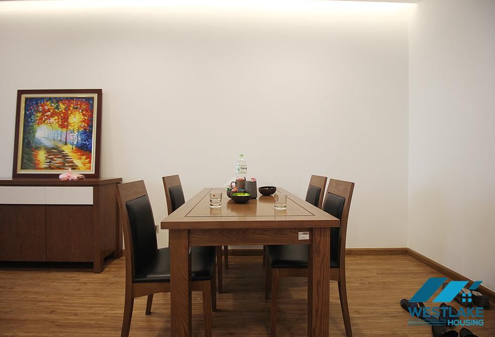 High floor 3 beds apartment for rent in Vinhome Metropolis, Ba dinh District