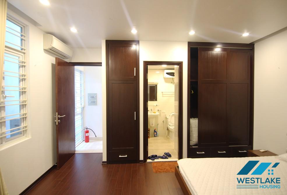 Affordable price 02 bedrooms apartment for rent in Dong Da area, Hanoi