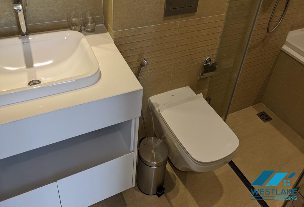 Cho thuê căn hộ 2 phòng ngủ mới và hiện đại tại Metropolis, Ba Đình, Hà Nội