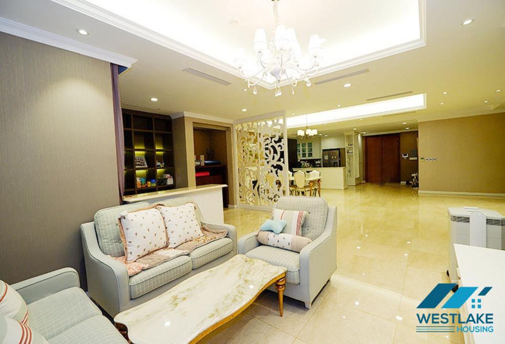 Cho thuê căn hộ L-building tuyệt đẹp tại Ciputra, Tây Hồ, Hà Nội