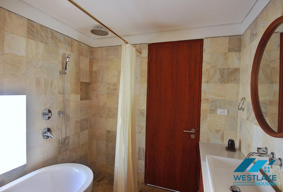 Căn Hộ Duplex 3 Phòng Ngủ Đẹp, View Hồ Sáng Thoáng Tại Phố Yên Hoa Tây Hồ,Hà Nội