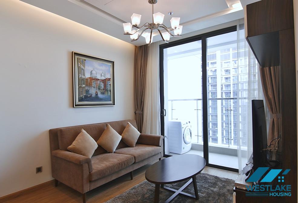 Cho thuê căn hộ 1 phòng ngủ thiết kế hiện đại tại Vinhome Metropolis