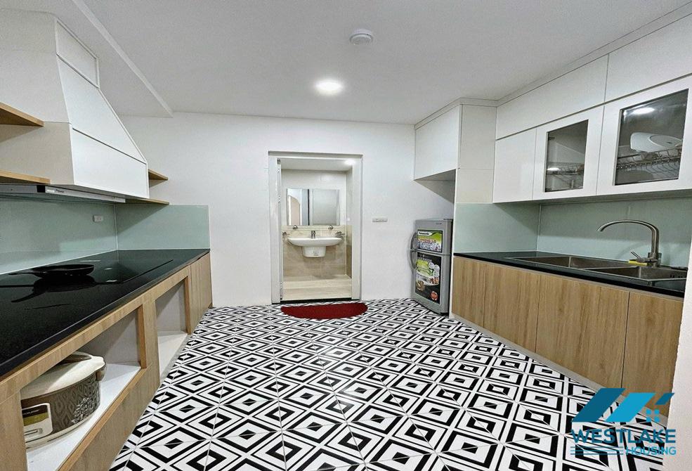 Cho Thuê Căn Hộ 1 Phòng Ngủ  Rộng Đẹp Tại Xuân Diệu Tây Hồ, Hà Nội 
