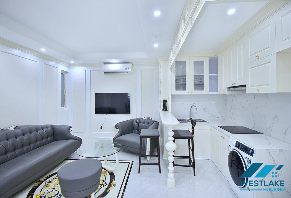 Cho Thuê Căn Hộ 2 Phòng Ngủ, View Hồ Tại Xuân Diệu Tây Hồ, Hà Nội