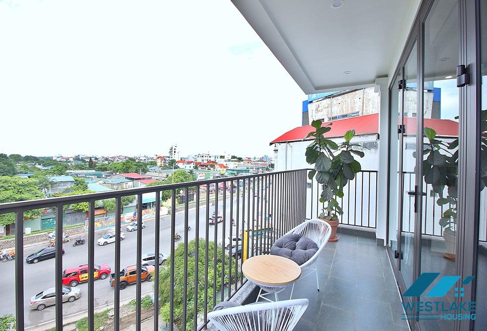 Căn Hộ 2 Phòng Ngủ Mới  Ban Rông Thoáng Sáng Cho Thuê ở Tây Hồ, Hà Nội