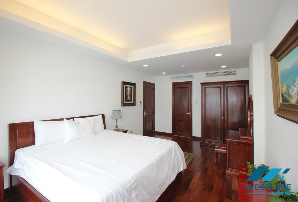 High quality and luxury 02-bedroom apartment for rent on Xuan Dieu Street